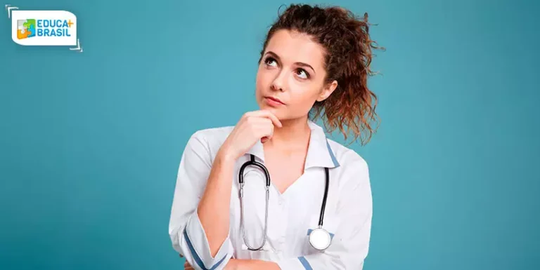 Quanto tempo leva para se tornar um médico?